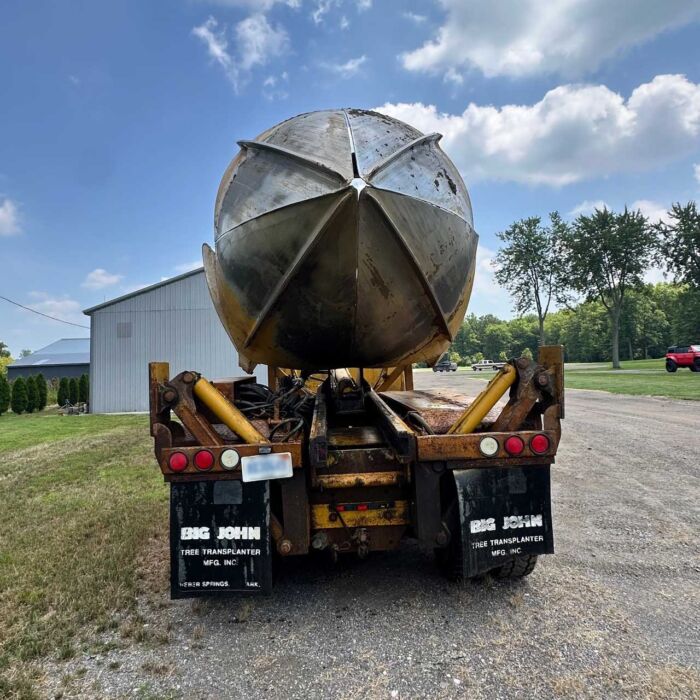90D on International 7500 - Image 2